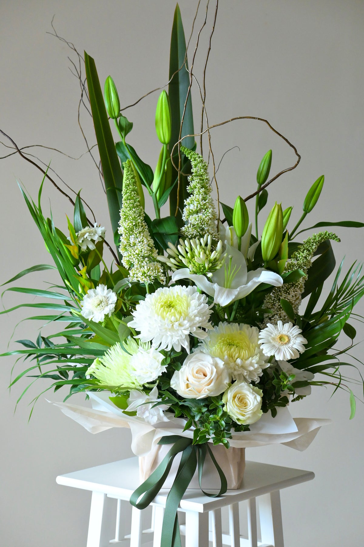 white and green fresh flower box arrangement, perfect for  thinking of you, sympathy flowers. GoBush florist Brisbane handmade fresh flower arrangement. 